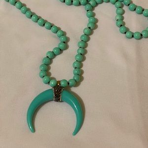 Fashion Bohemian Jewelry Pfm Glass Long Knotted Ox Horn Moon Pendant